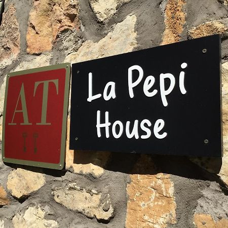La Pepi House Ξενοδοχείο Arcones Εξωτερικό φωτογραφία